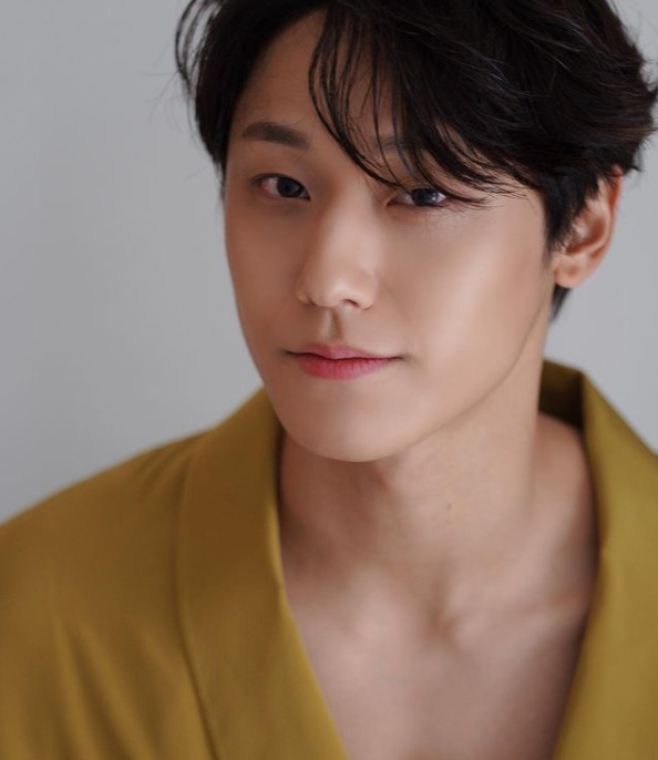 イドヒョンの身長や年齢は 兵役や大学 性格についても調査